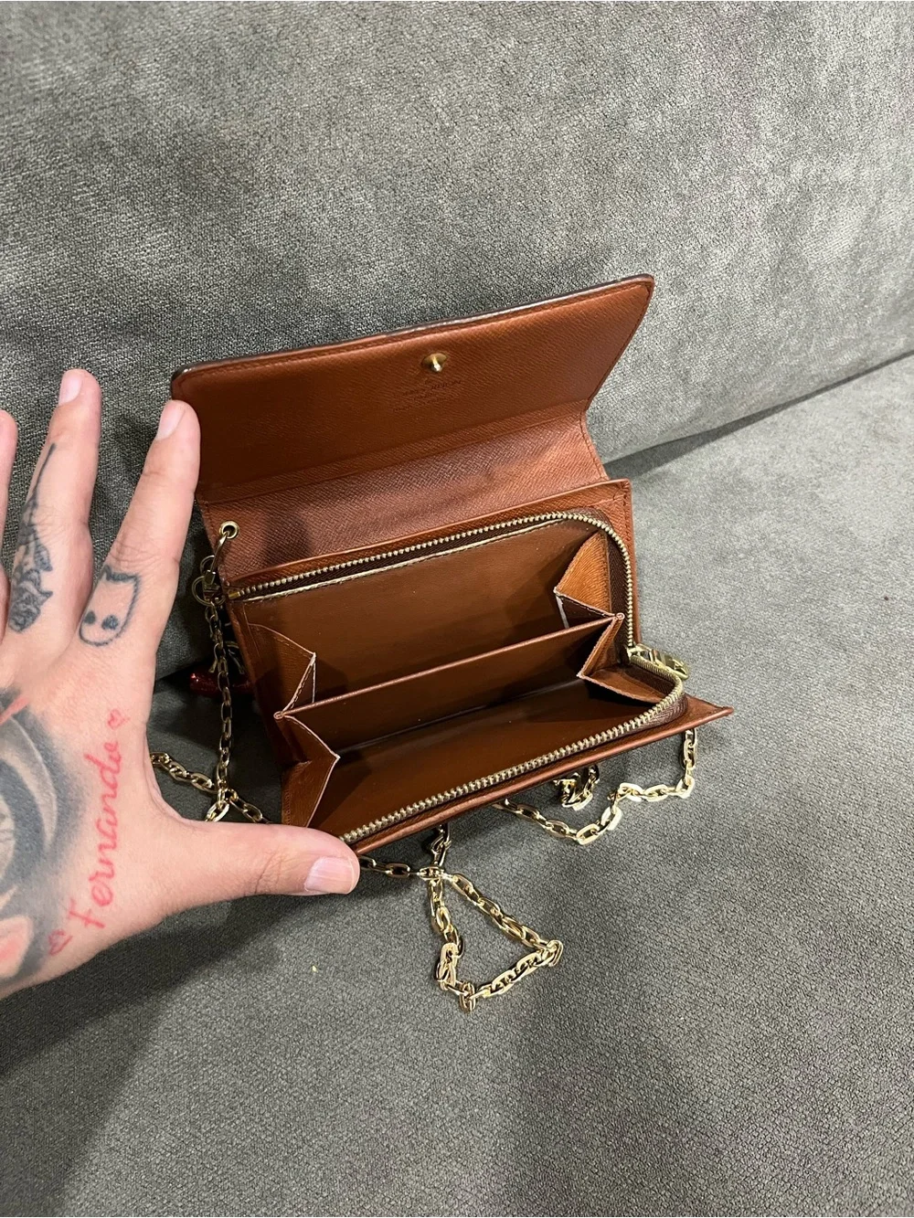 Louis Vuitton 100% authentic